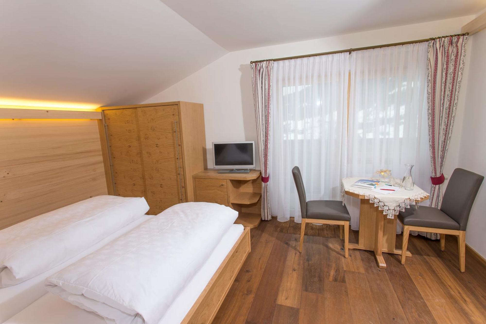 Gaestehaus Mathies ミッテルベルク 部屋 写真